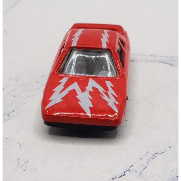 Vintage Collectible Speed Wheels Red Diecast Car With Silver Lighting Bolts - Picture 2 of 8